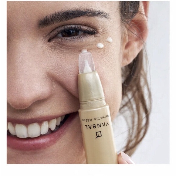 2 Anti-Aging Eye Creams Sentiva Elixir de Vida Crema Antiedad Para ojos … - Picture 4 of 5